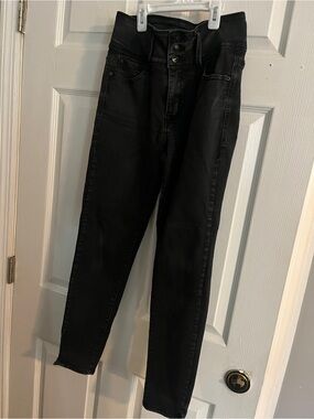 High-Waist Black Women’s Jeggings